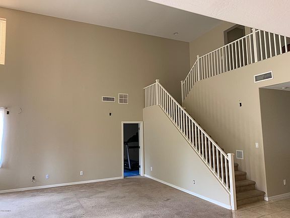 2nd image of 675 W Desert Canyon Dr
