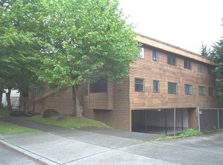 1719 NW 57th St #L06-B2, Seattle, WA 98107