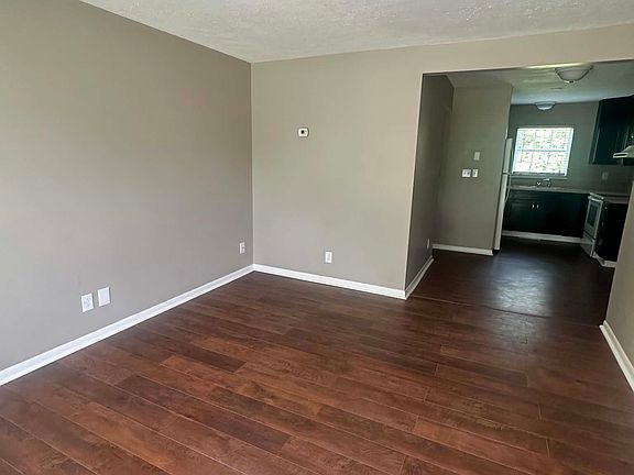2nd image of 1713 Farmview Dr #A