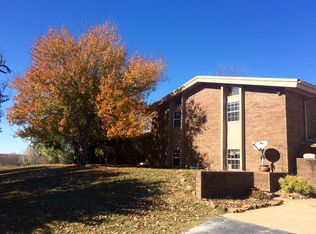 476670 E. 1050 Rd., Muldrow, OK 74948