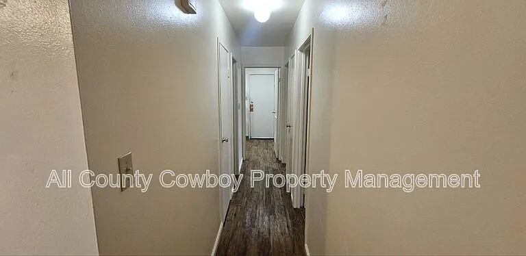 126 S Cribbon Ave — Photo 12