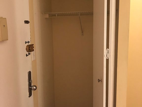 4th image of 777 N Macquesten Pkwy #3