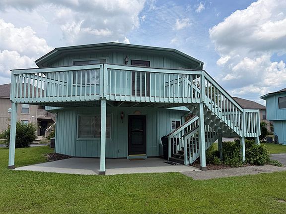 4th image of 513 Tree Top Ln.
