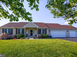 180 Double Play Dr, Gettysburg, PA 17325
