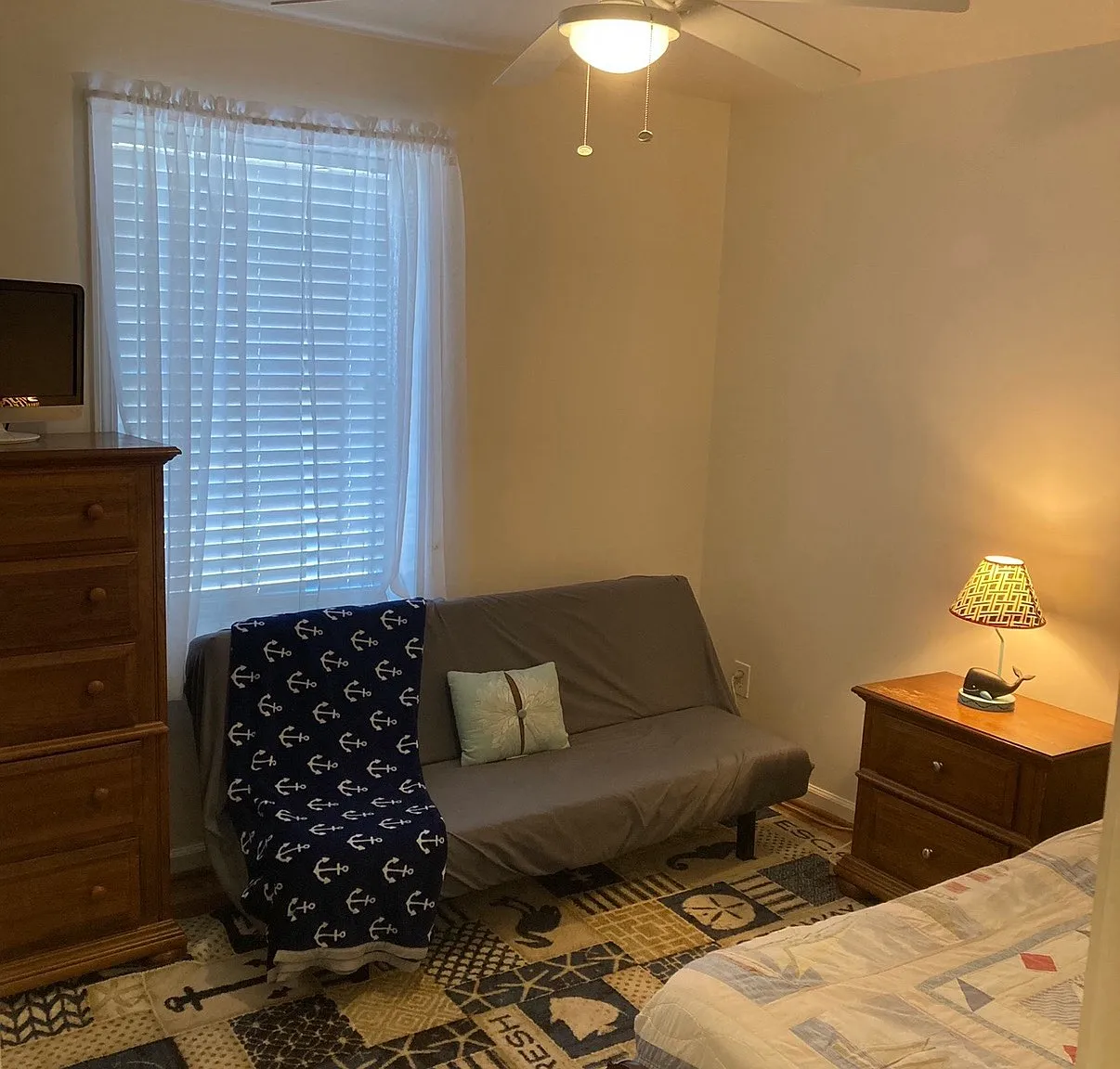 1 bed, 2.5 bath, 168 sqft, $900 — Photo 3