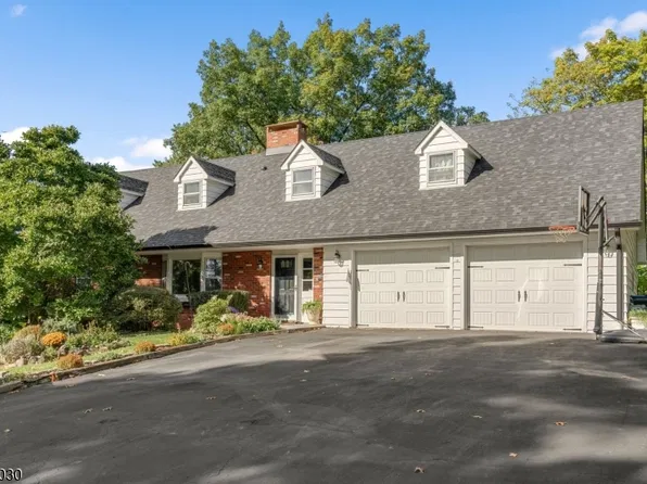 39 Lessing Rd, West Orange Twp., NJ 07052