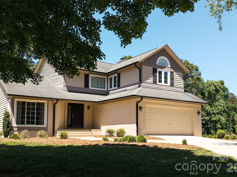 1st image of 568 Wood Hollow Rd