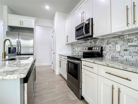 2nd image of 2861 Ulmer Ct