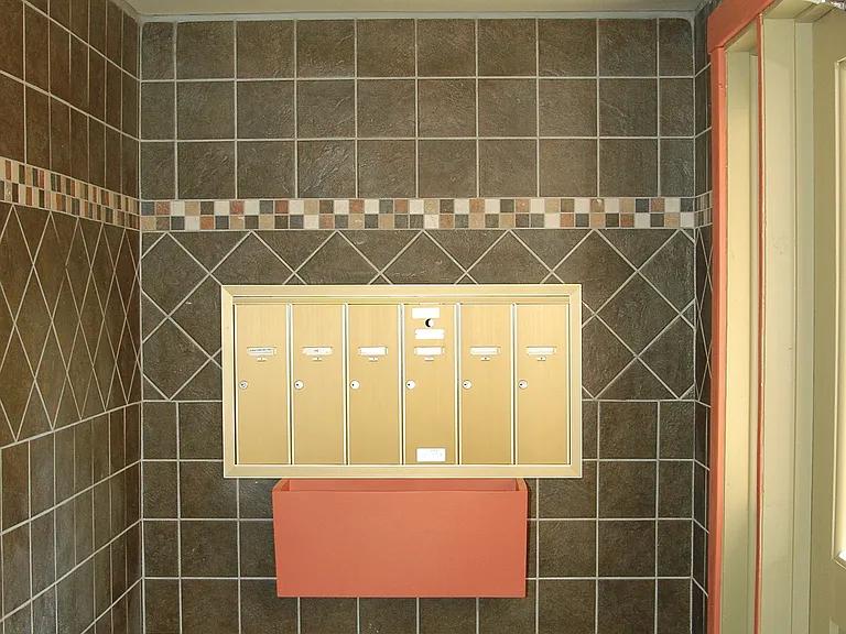 7121 S Euclid Ave #201 — Photo 2