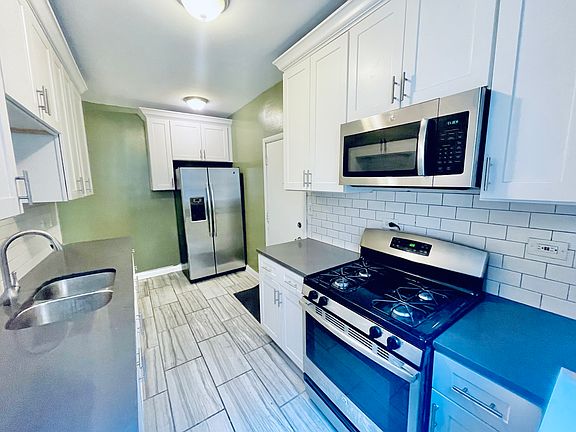 5th image of 916 W Sunnyside Ave APT 1C