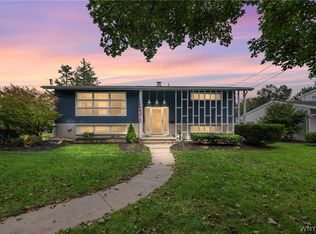 63 Roosevelt Dr, Lockport, NY 14094
