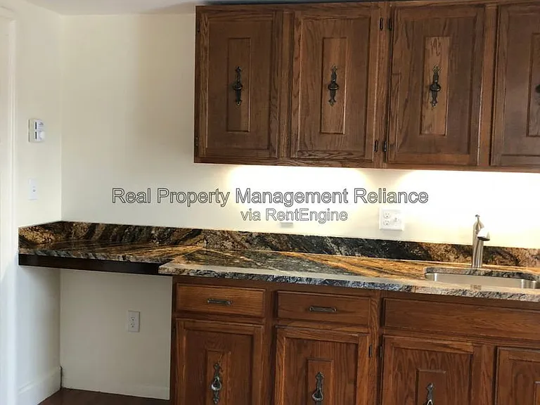 16 Franklin Pl #3-R — Photo 8