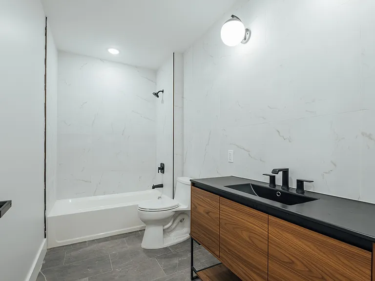 88 Hollywood Ave #2 — Photo 7