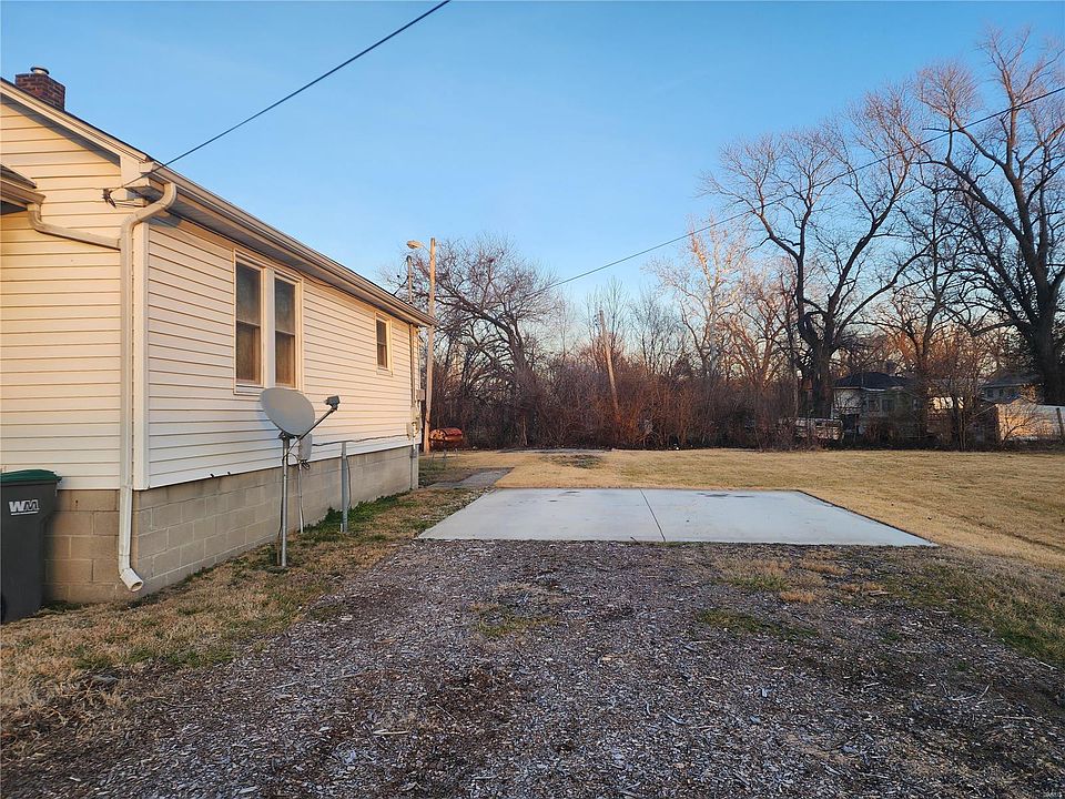754 60th Estate St, East Saint Louis, IL 62203 Zillow