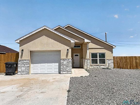 4th image of 2705 S Onyx Dr