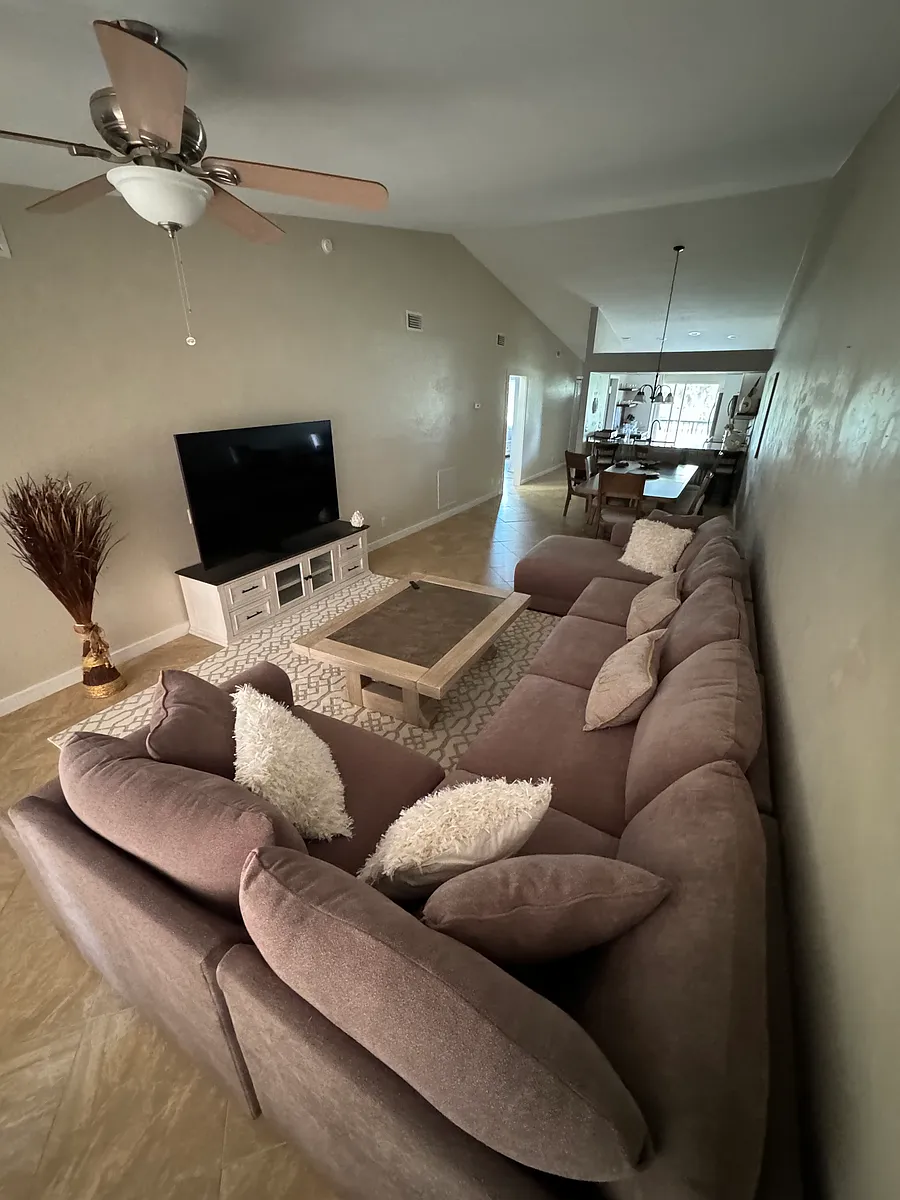Building Photo - 4220 Looking Glass Ln #8