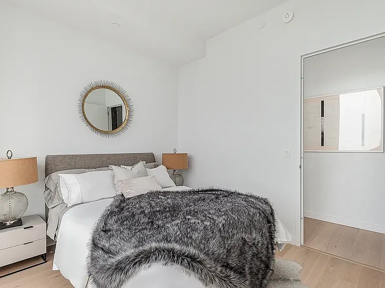 29-59 Northern Blvd #61M — Photo 3