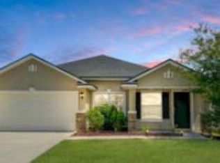 9841 Sailor Dr, Jacksonville, FL 32221