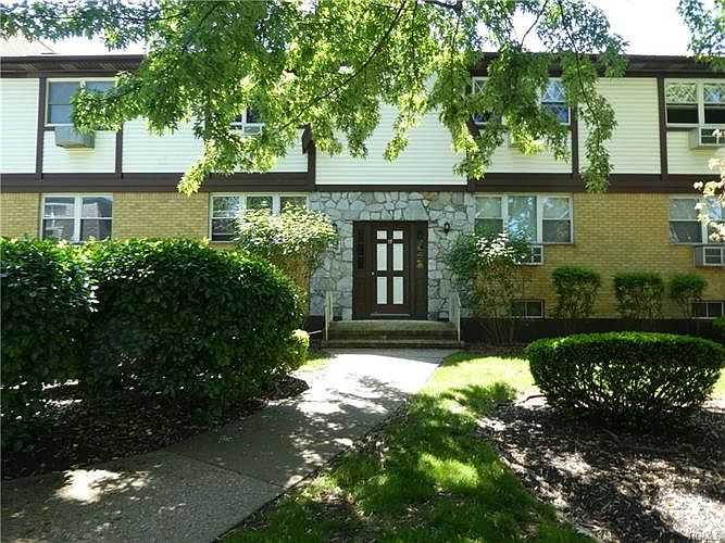 1st image of 17 Somerset Dr APT 12H