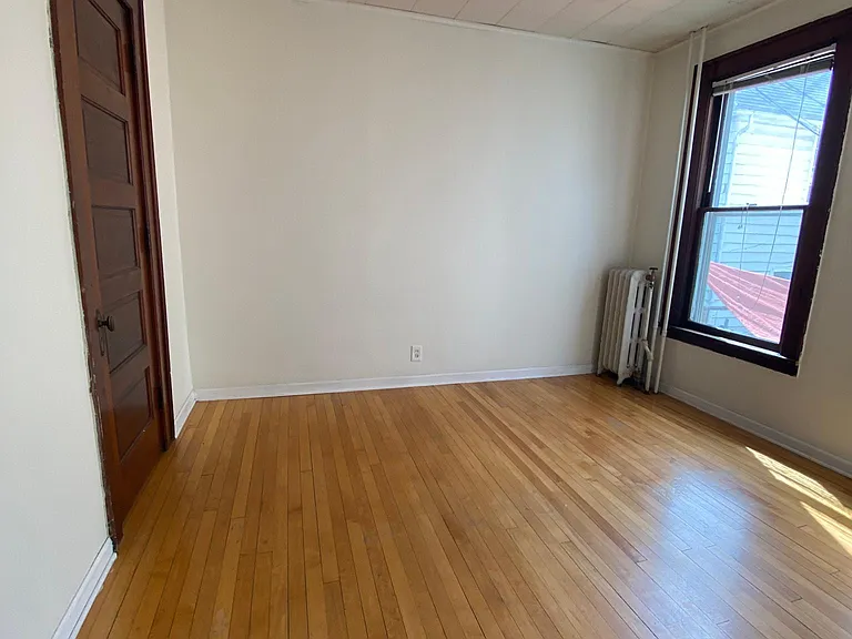 24 N Butler St #2 — Photo 4
