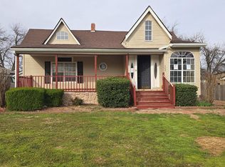 223 S Oak St, Apache, OK 73006