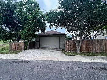 7338 Raintree Frst — Photo 23