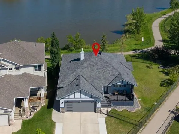 124 W Creek Gln, Chestermere, AB T1X 1P8