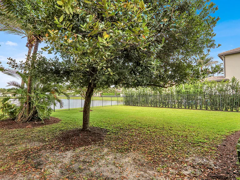 16590 Germaine Dr — Photo 56