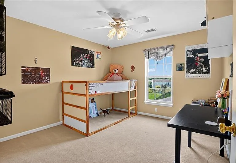 1403 N Shevlin Ct — Photo 15