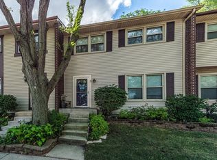 5 Washington Ct, Plainfield, IL 60544