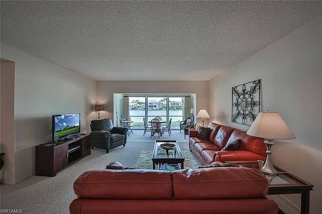 1st image of 3400 Gulf Shore Blvd N