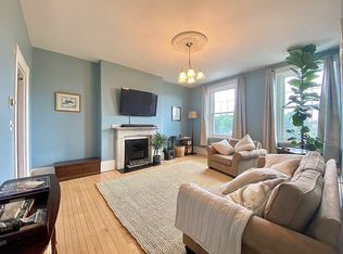 4 Dexter Row APT E, Boston, MA 02129