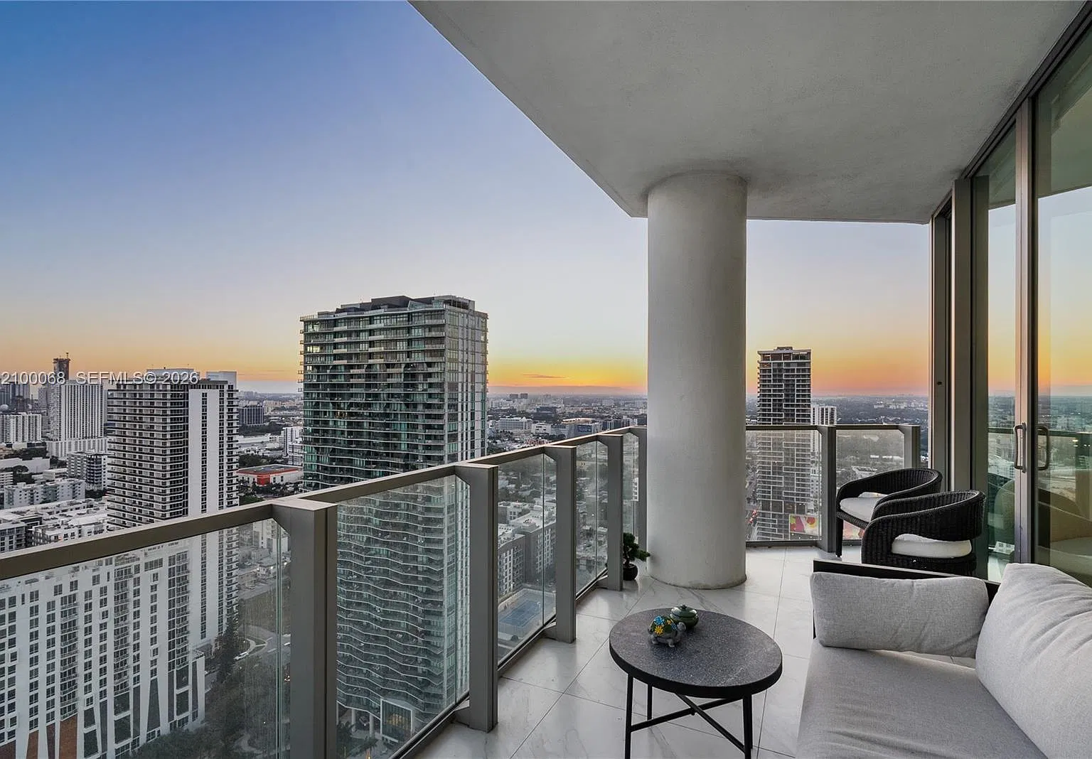 Biscayne Beach Condo — Photo 2