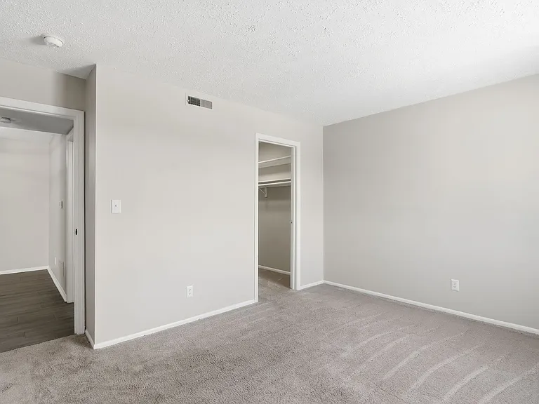 The Eclipse Apartment Homes — Photo 42