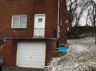 3042-3044 Canbet Dr, Pittsburgh, PA 15234