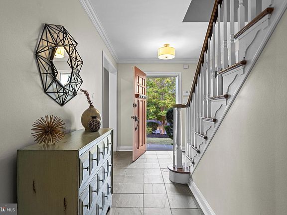 5th image of 450 Clothier Rd