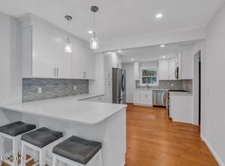 37 Longview Ave, Freehold, NJ 07728