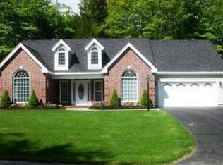23 Falcon Way, Hales Location, NH 03860