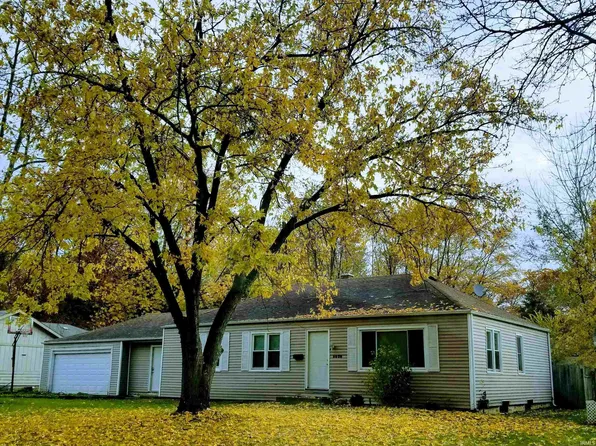 5505 Standish Dr, Fort Wayne, IN 46806