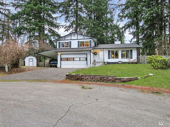 2nd image of 12602 215th Avenue Ct E