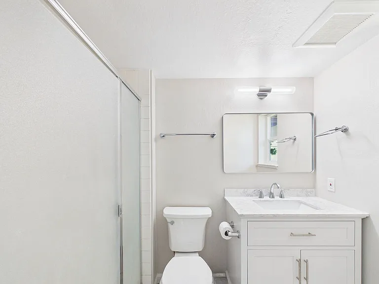 317 Cottonwood Ct — Photo 26