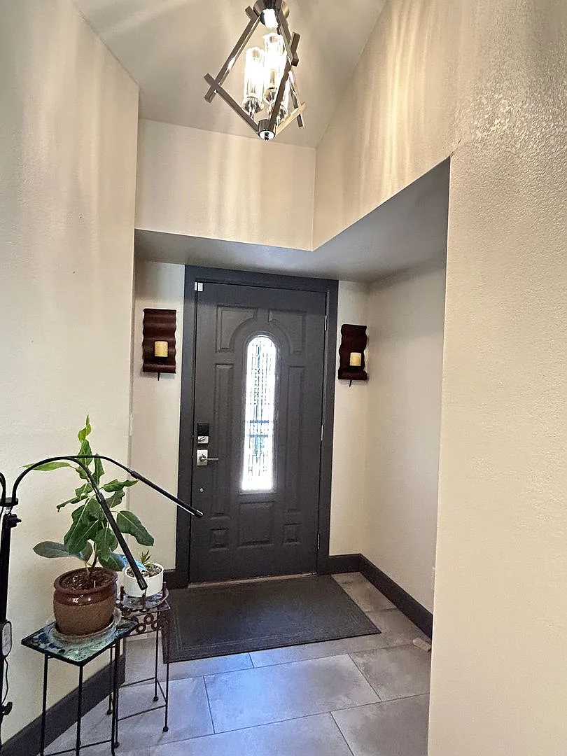 Furnished 2 Bed/2 Bath on the 15th Tee — Photo 4