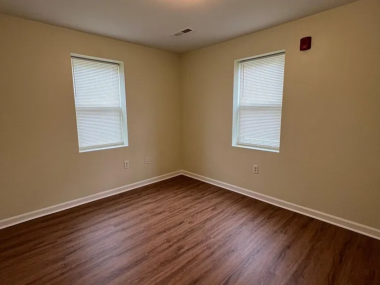 4300 Liberty Heights Ave #1E — Photo 9