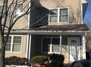 33 Stuart Ave, Wappingers Falls, NY 12590