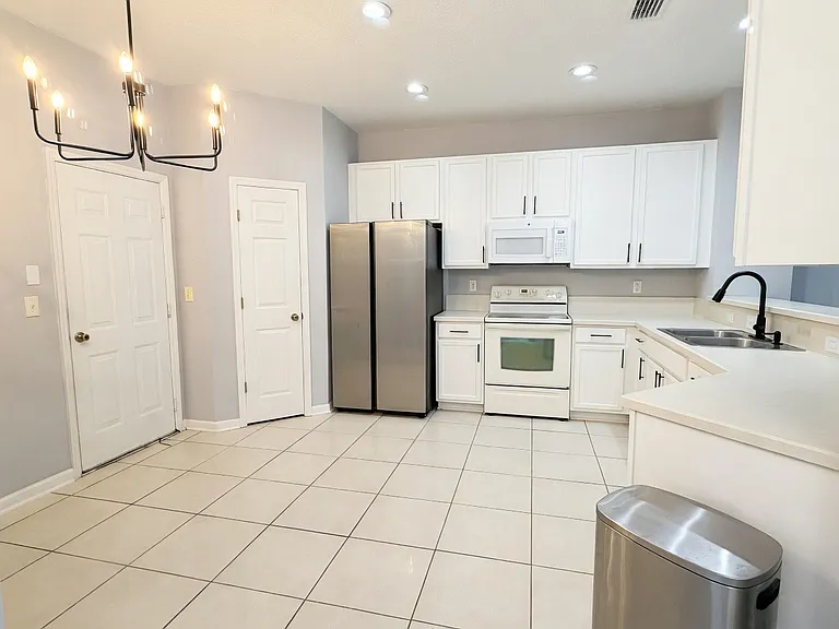 12301 Kernan Forest Blvd #904 — Photo 14