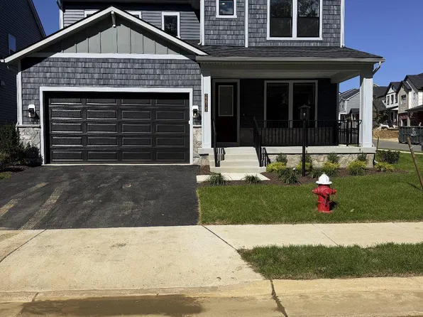 22915 Orchard Grove Dr, Ashburn, VA 20148