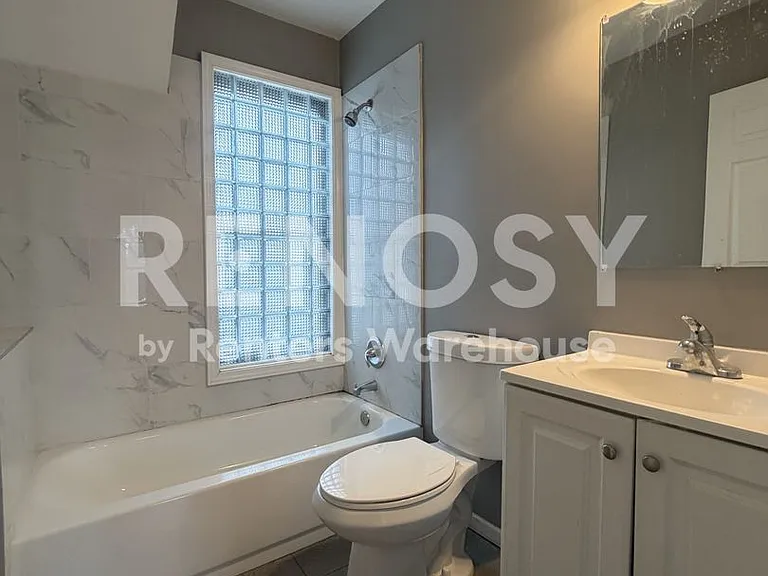2540 12th Ave S #2 — Photo 12