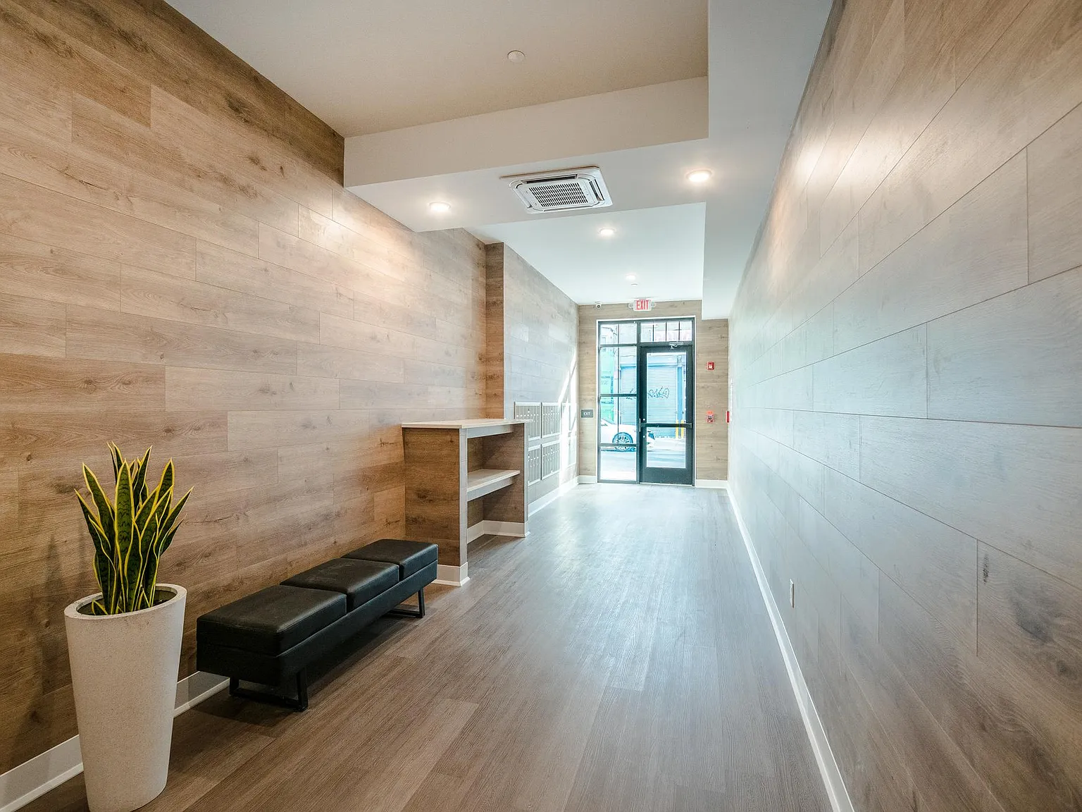 1439 Federal Street — Photo 3