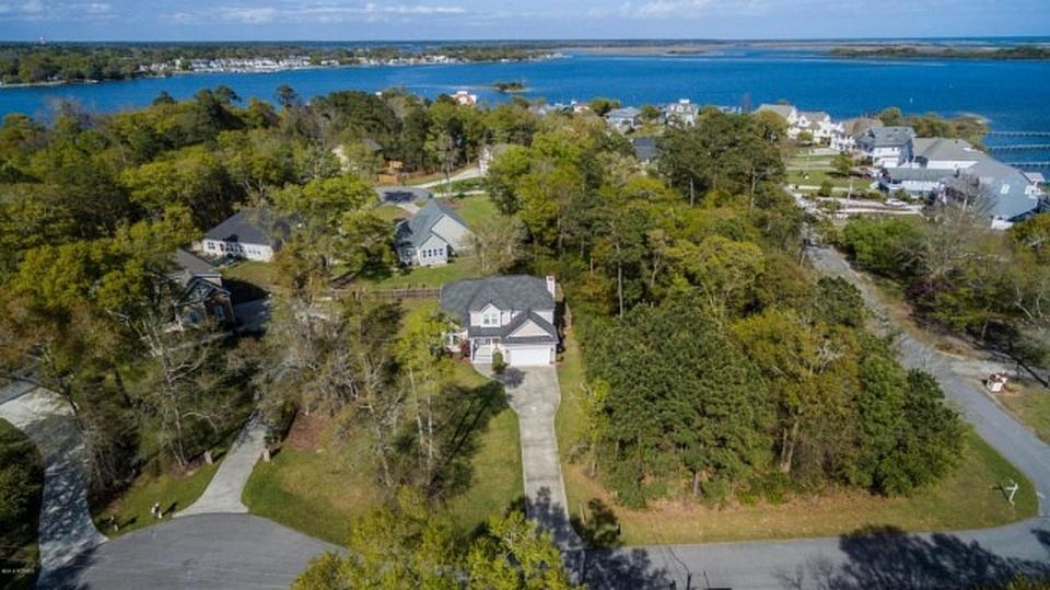1st image of L62 Bay Ct