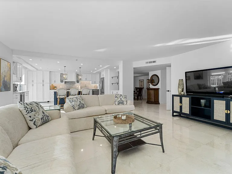 500 Ocean Dr #E-2D — Photo 14